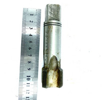 Метчик М 33х1,5 м/р