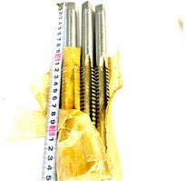 Метчик Tr 24х5 трапецеидальный м/р к-т из 3-х штук